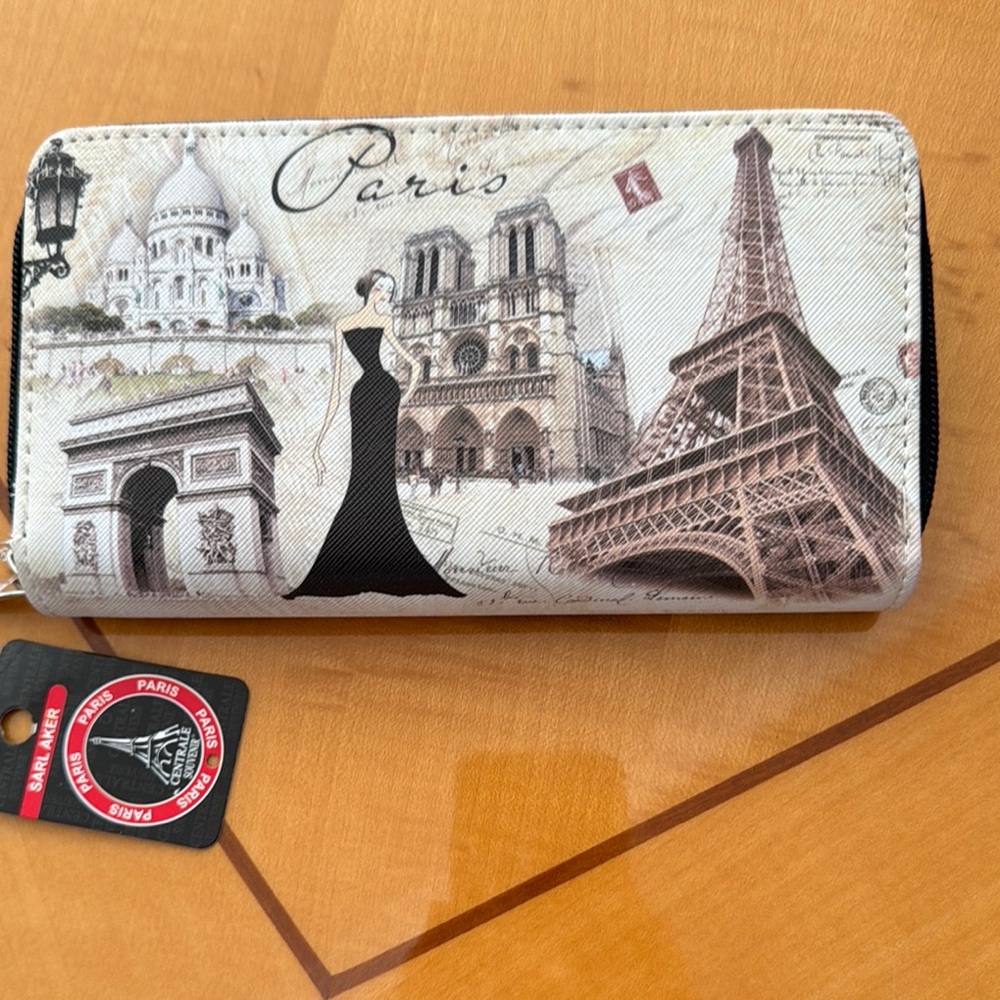 Paris-Themed Wallet with Iconic Landmarks